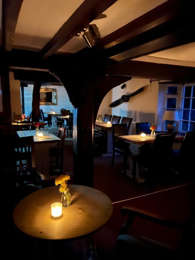 Hotel John Barleycorn à Duxford Extérieur photo